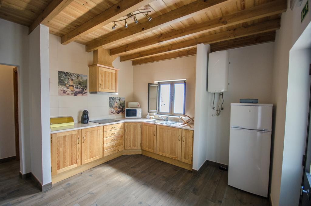 Oliveira Country House Figueira e Barros Bilik gambar